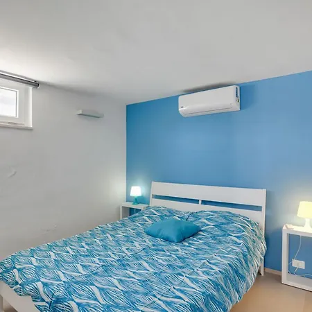 Casaalmare * Mola di Bari